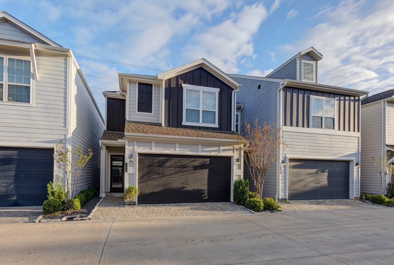 11010 Crescent Light Way